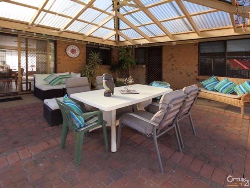 24 Wickham Road, Happy Valley SA 5159