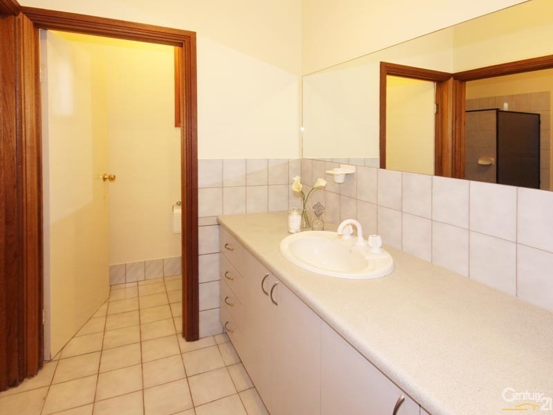 523 Commercial Road, Moana SA 5169