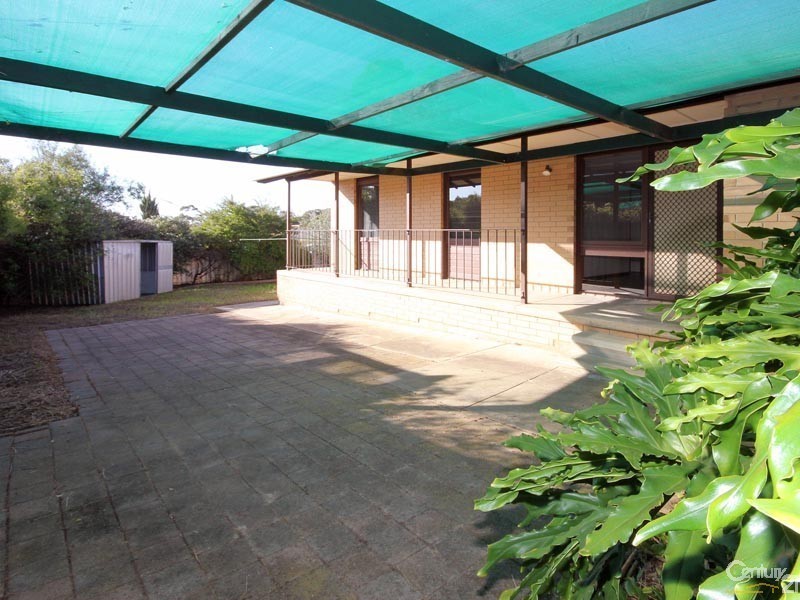 19 Simeon Crescent, Morphett Vale SA 5162