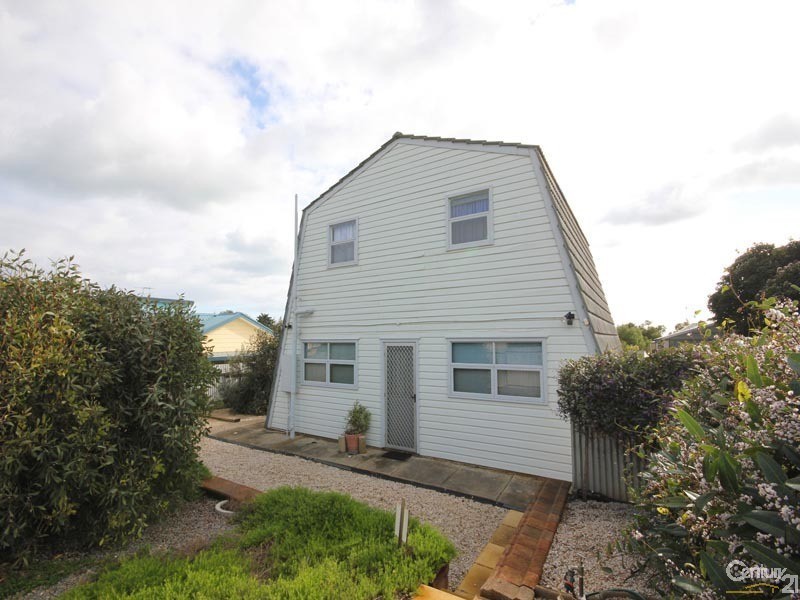 17 Aberdeen Street, Sellicks Beach SA 5174