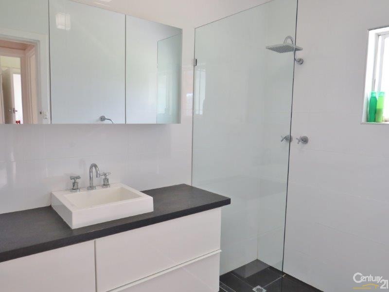 19 Vincent St, Christies Beach SA 5165