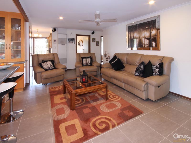 10 Rubin Crescent, Happy Valley SA 5159