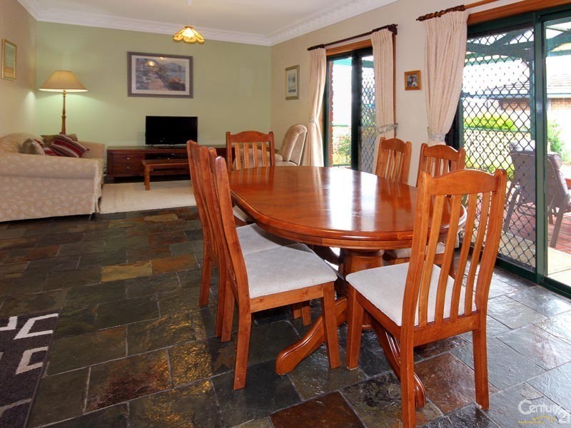 22 Tobin Crescent, Woodcroft SA 5162