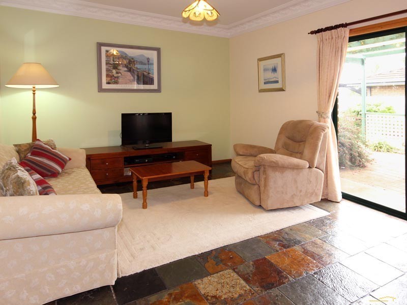 22 Tobin Crescent, Woodcroft SA 5162