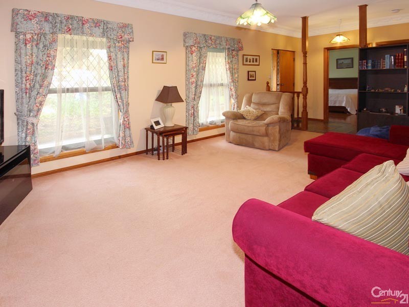 22 Tobin Crescent, Woodcroft SA 5162