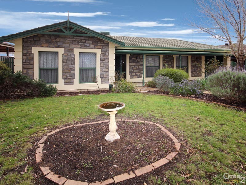 22 Tobin Crescent, Woodcroft SA 5162