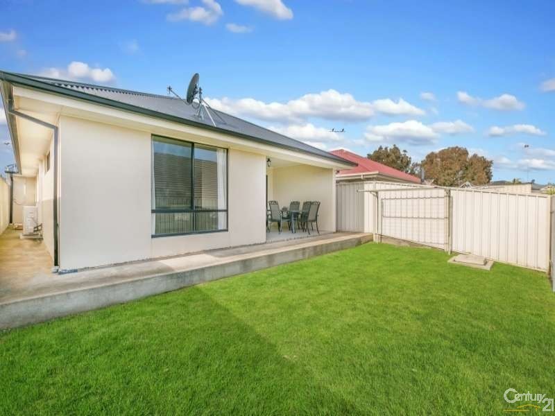 30 Henley Circuit, Seaford Rise SA 5169