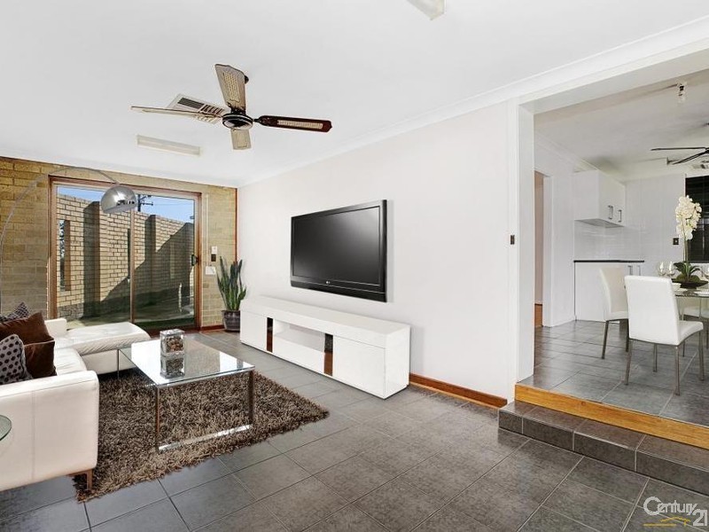 28A Parkview Rise, Hackham SA 5163