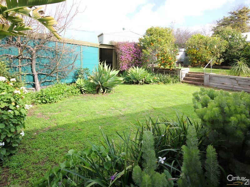 8 Perry Street, Mclaren Vale SA 5171
