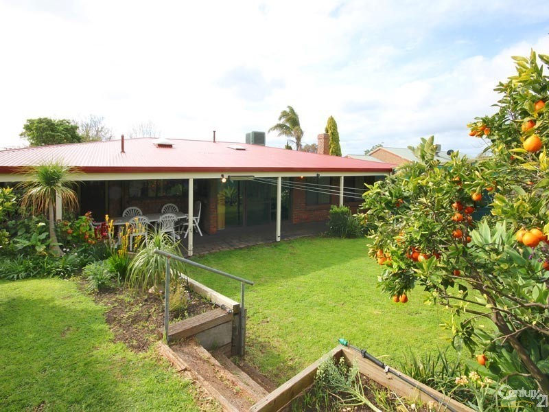 8 Perry Street, Mclaren Vale SA 5171