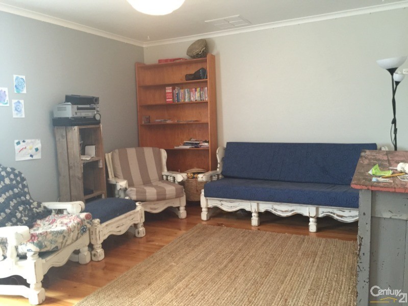 16 Helsinki Road, Hackham West SA 5163