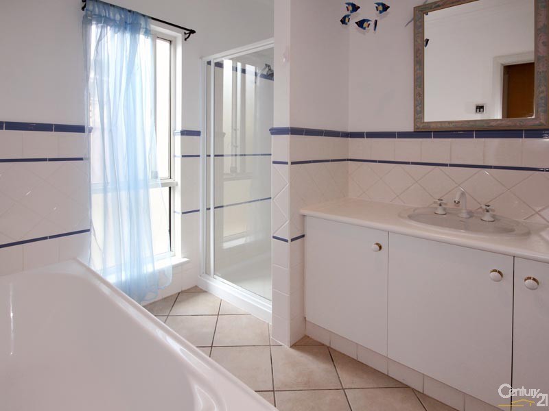 1 Sunderland Crescent, Seaford SA 5169