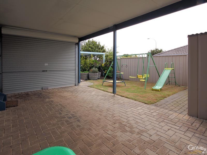 1 Sunderland Crescent, Seaford SA 5169