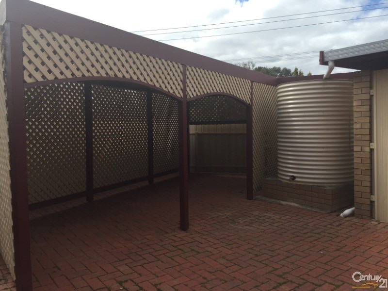 23 Collins Parade, Hackham SA 5163