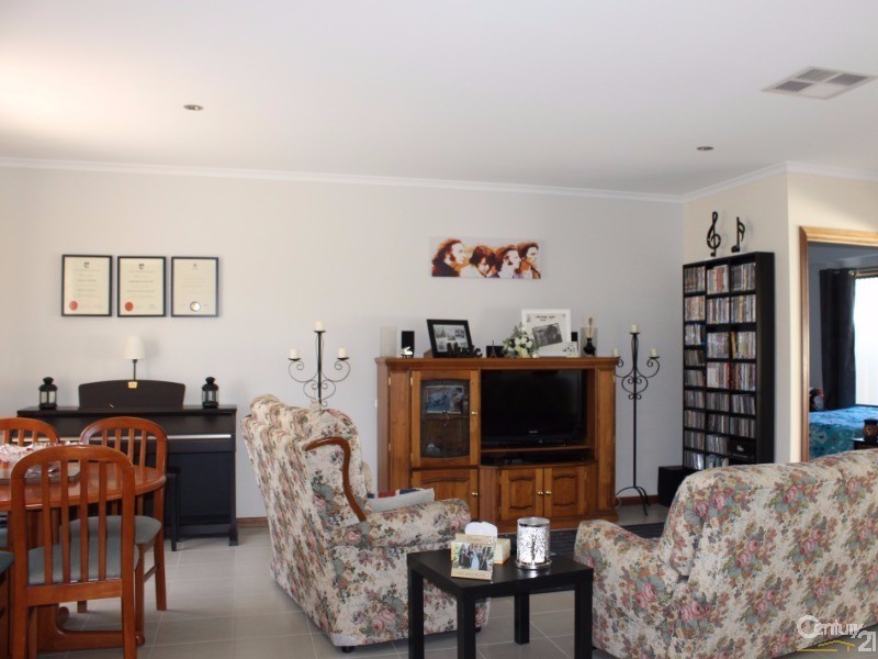 4a Elmo Street, Christie Downs SA 5164