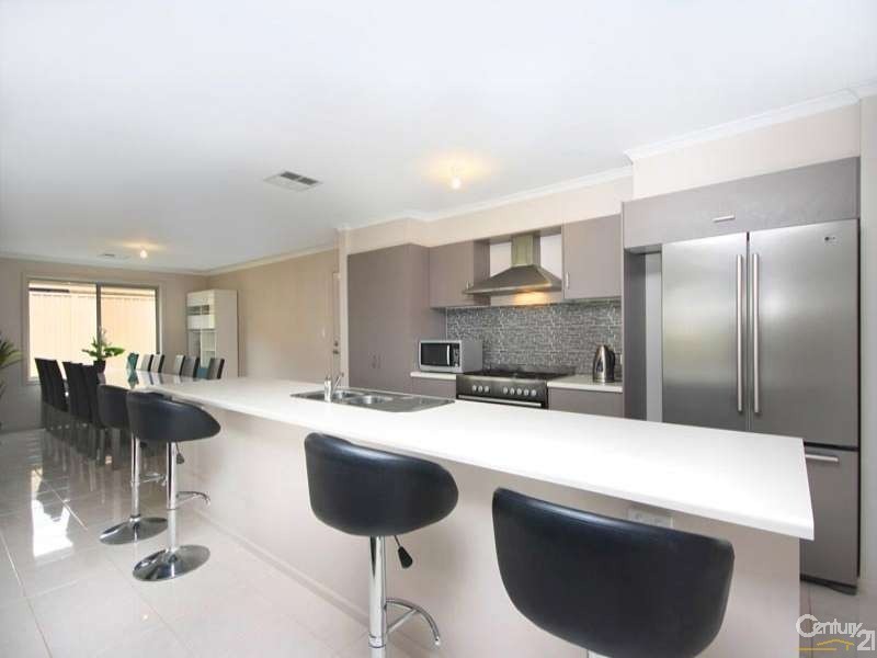 13 Miranda Place, Seaford Meadows SA 5169