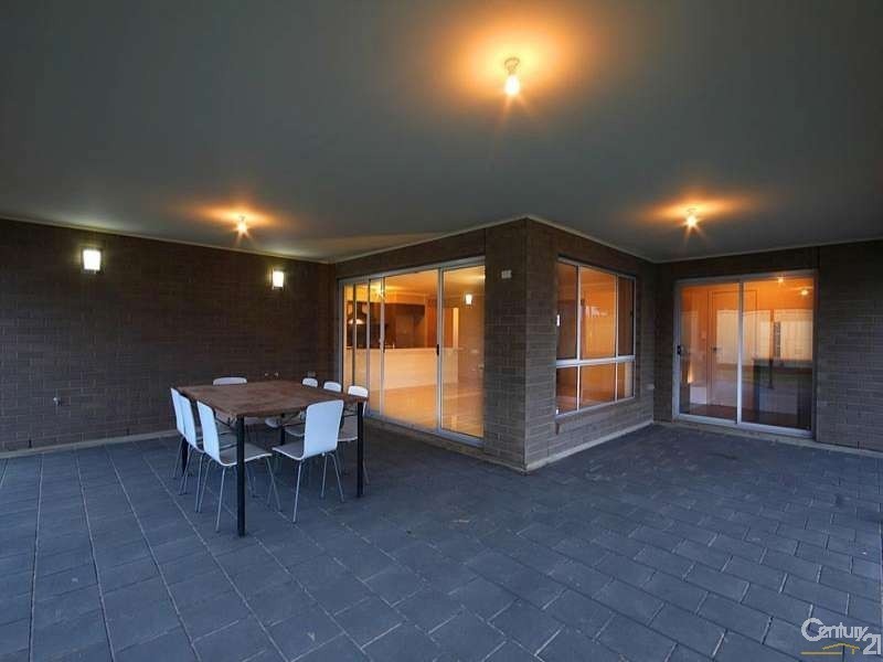 13 Miranda Place, Seaford Meadows SA 5169