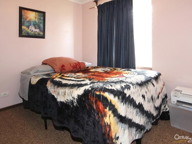 26 Kwinana Crescent, Port Noarlunga South SA 5167