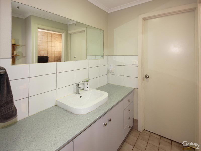60 Glenhelen Road, Morphett Vale SA 5162