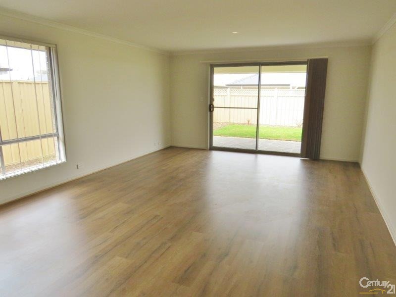 32 Cook Street, Seaford Meadows SA 5169