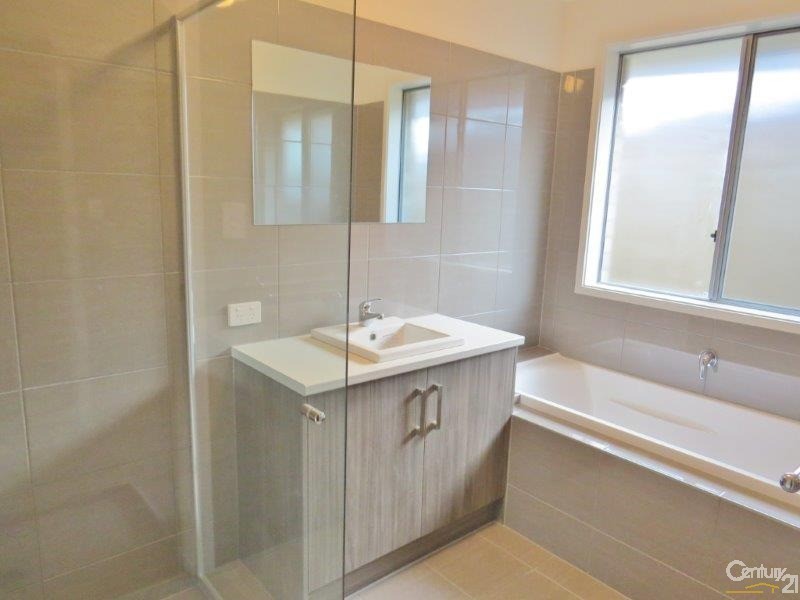 32 Cook Street, Seaford Meadows SA 5169