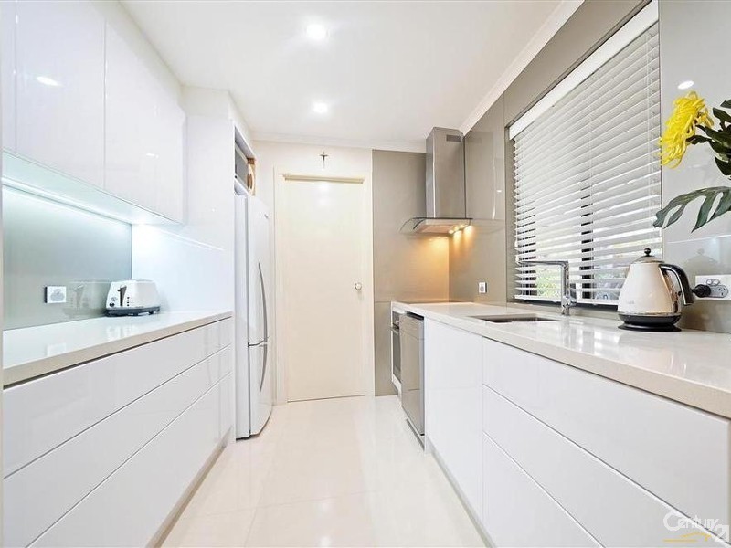 22 Potter Drive, Woodcroft SA 5162