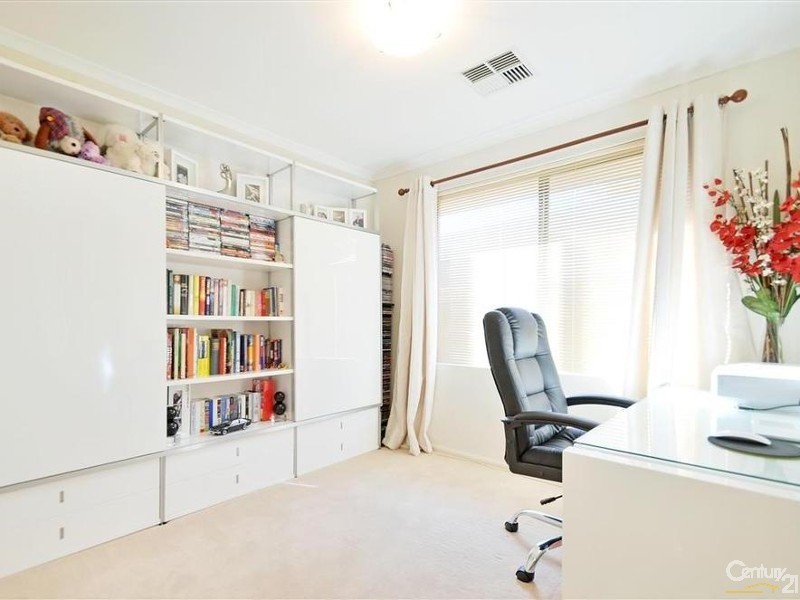 22 Potter Drive, Woodcroft SA 5162