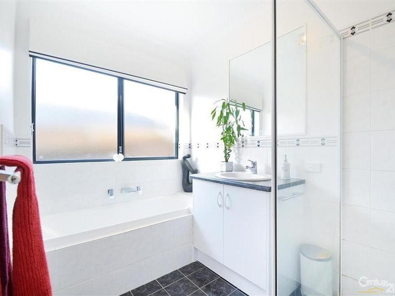 22 Potter Drive, Woodcroft SA 5162