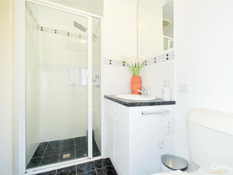 22 Potter Drive, Woodcroft SA 5162