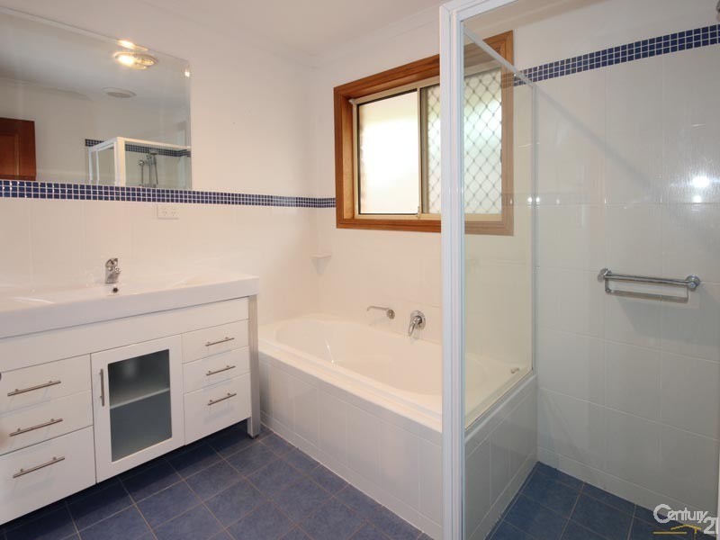 4  Montrose Court, Onkaparinga Hills SA 5163