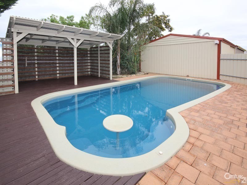 4  Montrose Court, Onkaparinga Hills SA 5163