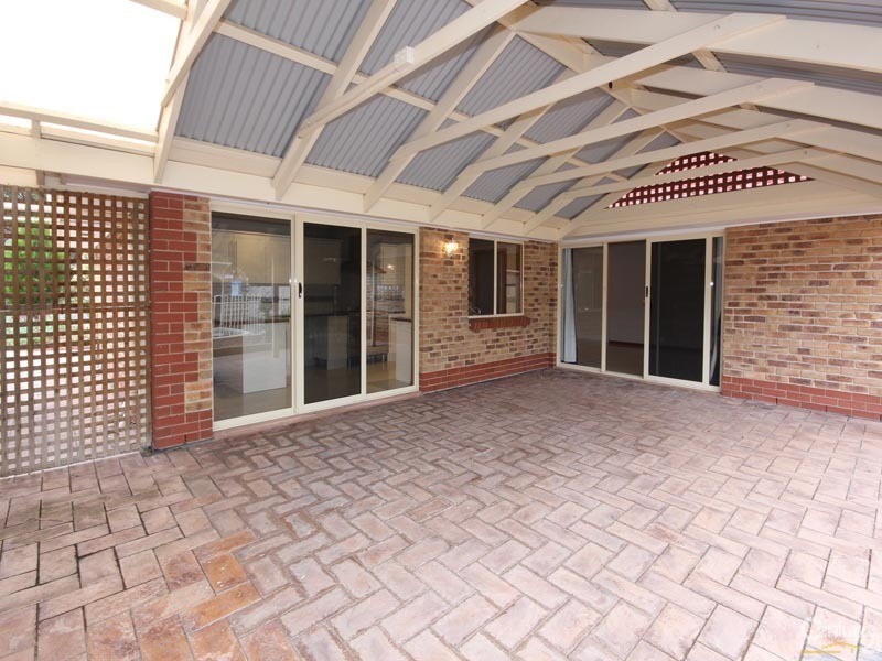 4  Montrose Court, Onkaparinga Hills SA 5163