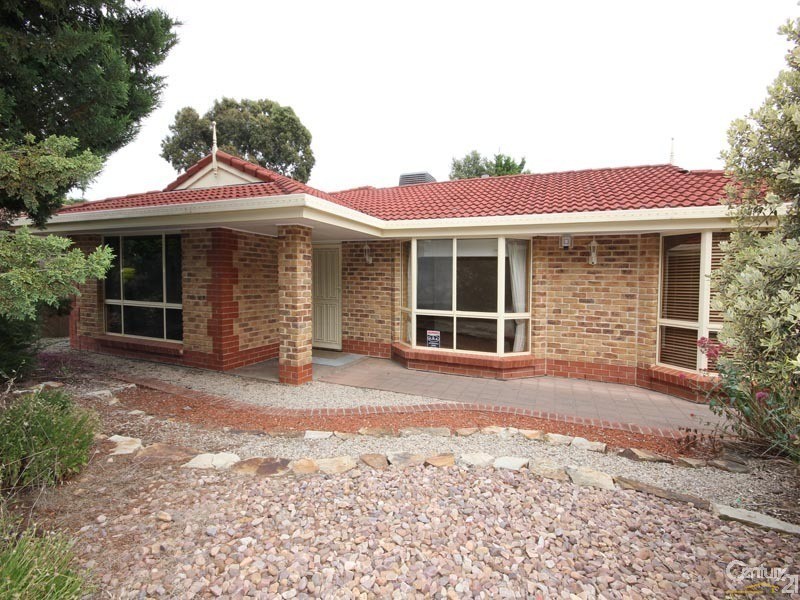 4  Montrose Court, Onkaparinga Hills SA 5163