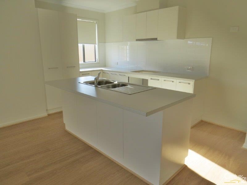 18 Rothwell Avenue, Seaford Meadows SA 5169