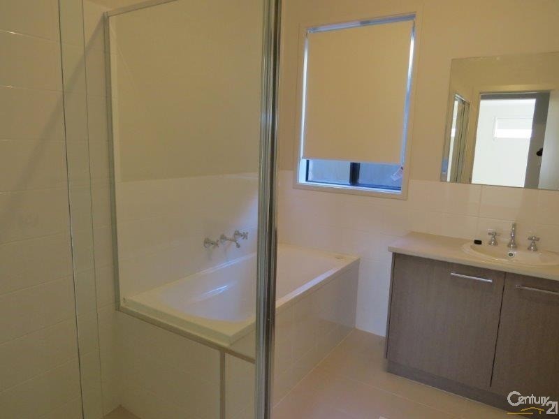 18 Rothwell Avenue, Seaford Meadows SA 5169