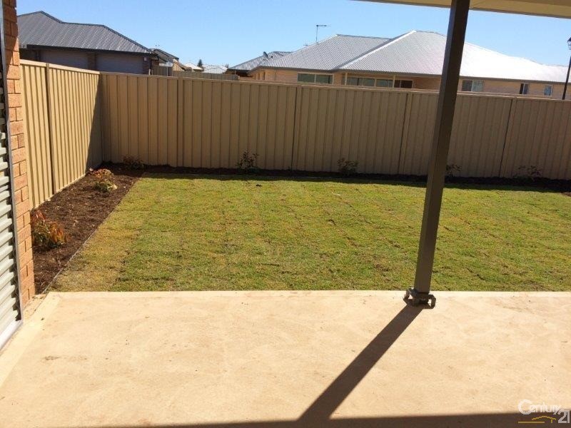 18 Rothwell Avenue, Seaford Meadows SA 5169