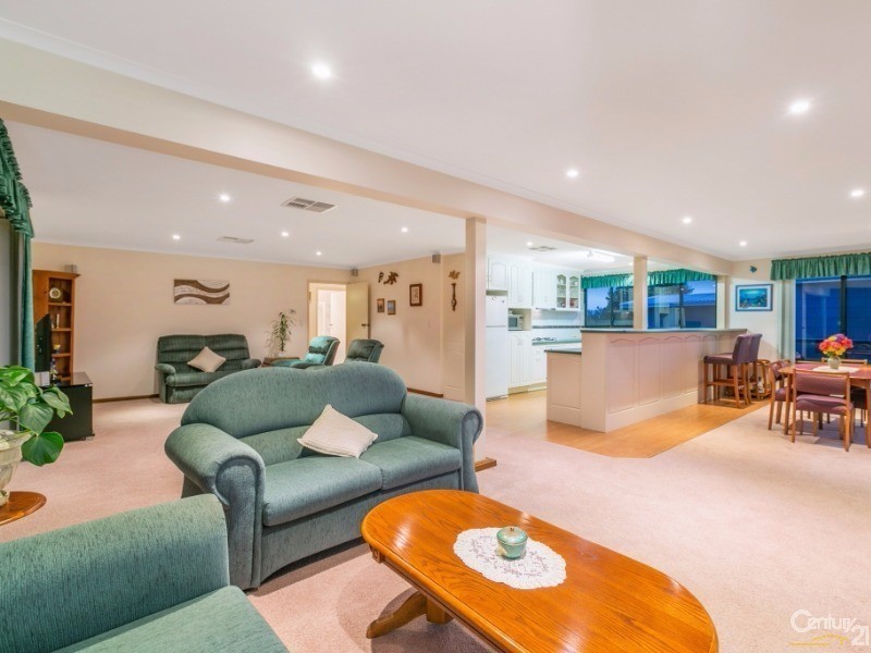 112 Esplanade, Aldinga Beach SA 5173