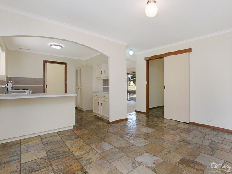 11 Inverness Avenue, Morphett Vale SA 5162