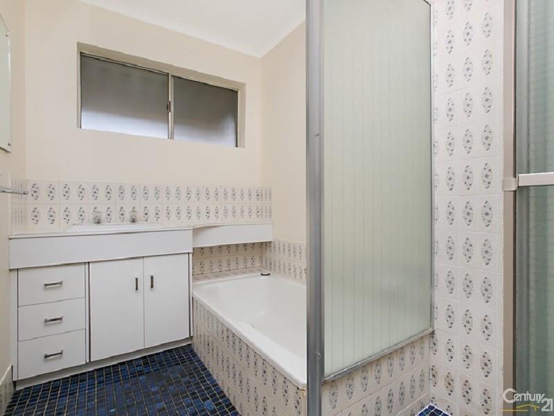 11 Inverness Avenue, Morphett Vale SA 5162