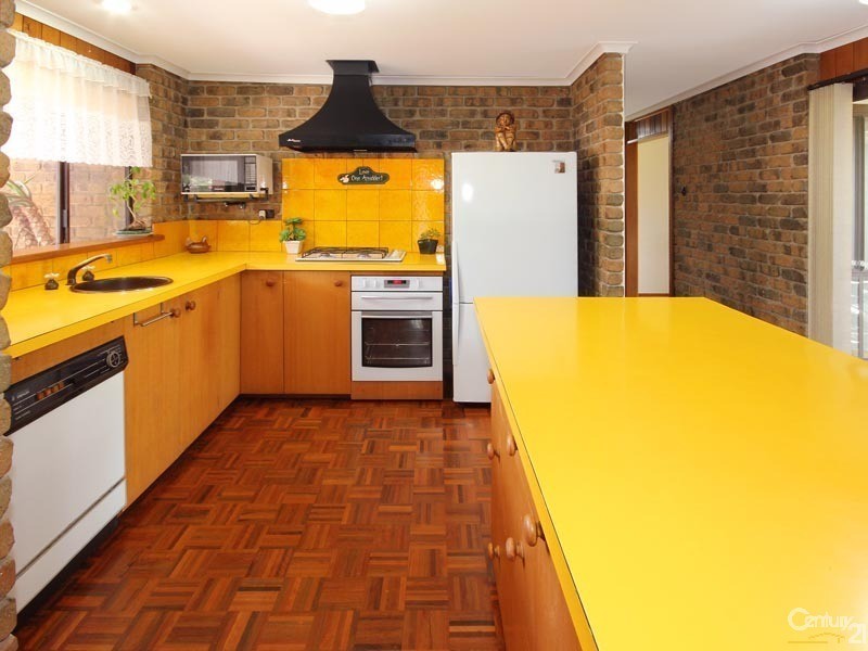 16 Dridan Crescent, Trott Park SA 5158