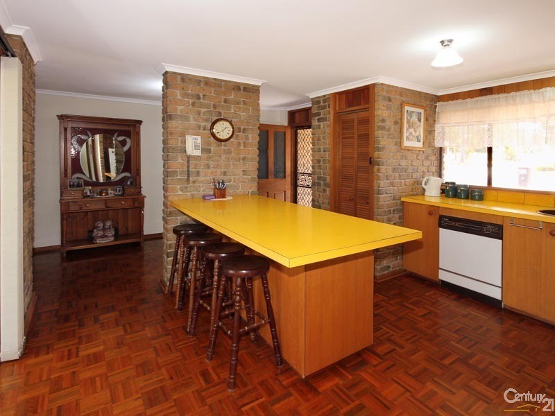 16 Dridan Crescent, Trott Park SA 5158