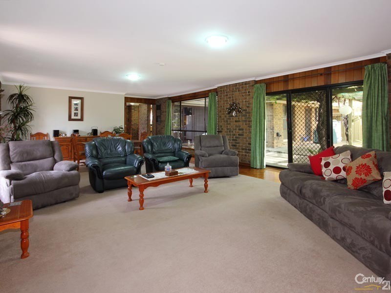 16 Dridan Crescent, Trott Park SA 5158