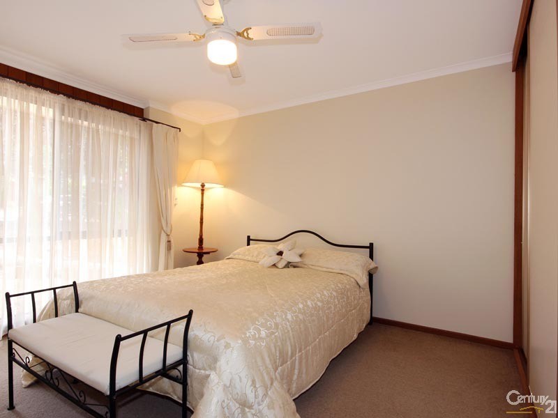 16 Dridan Crescent, Trott Park SA 5158