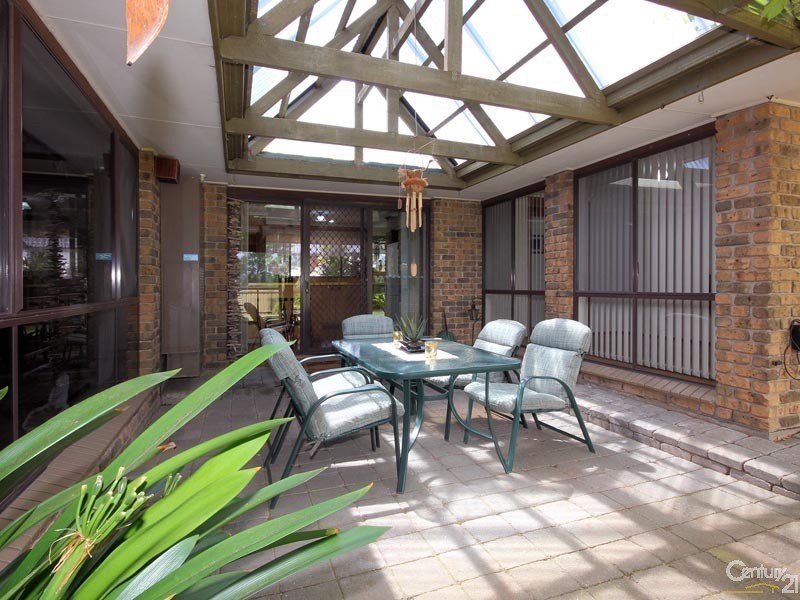 16 Dridan Crescent, Trott Park SA 5158