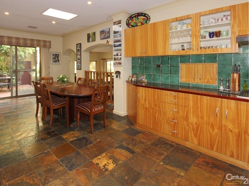 2 Elura Court, Flagstaff Hill SA 5159