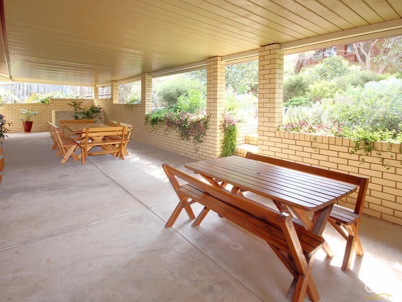 2 Elura Court, Flagstaff Hill SA 5159