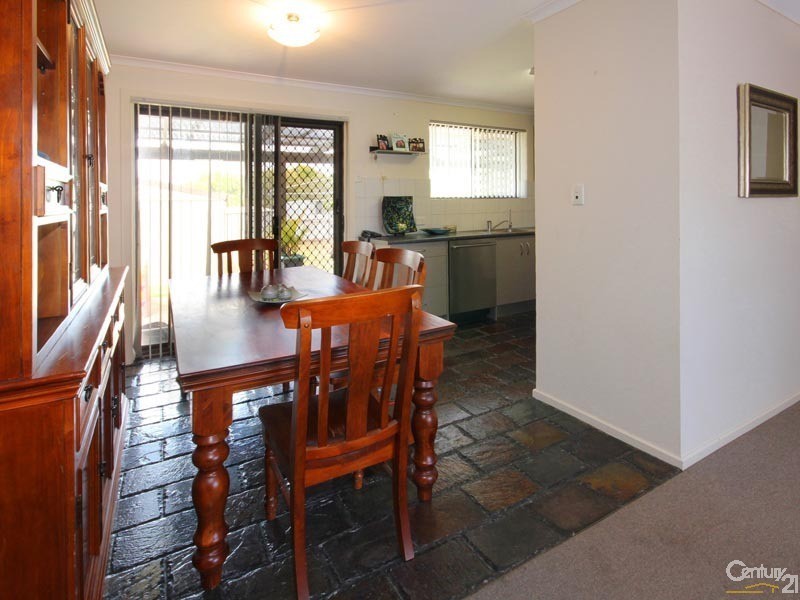 25 Glenhelen Road, Morphett Vale SA 5162