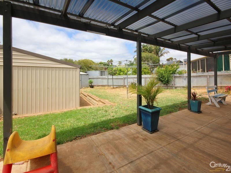 25 Glenhelen Road, Morphett Vale SA 5162