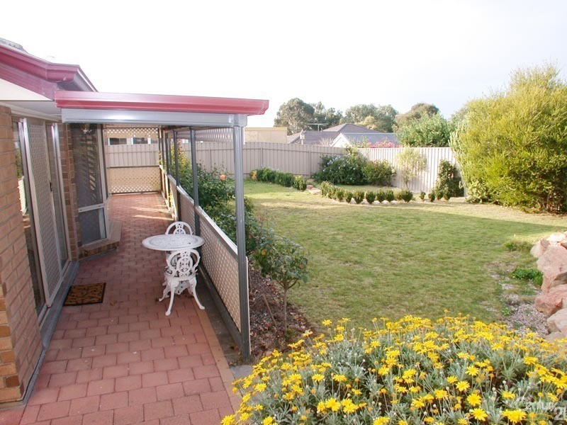 11 Grand Boulevard, Seaford Rise SA 5169
