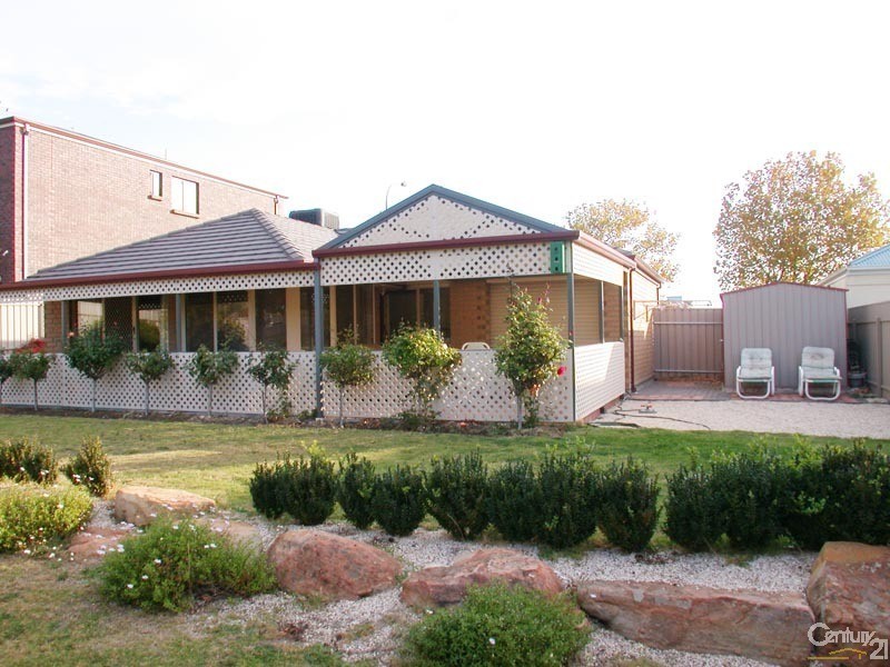 11 Grand Boulevard, Seaford Rise SA 5169